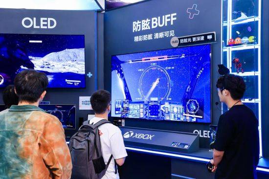 三星电视参展2024核聚变游九游娱乐戏节北京站 打造“头号玩家的AI BUFF基地”(图3)